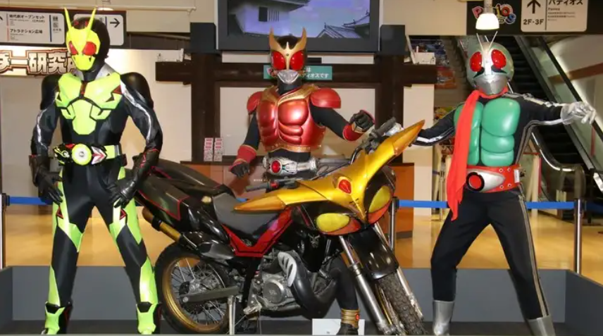 Kamen Rider Statues